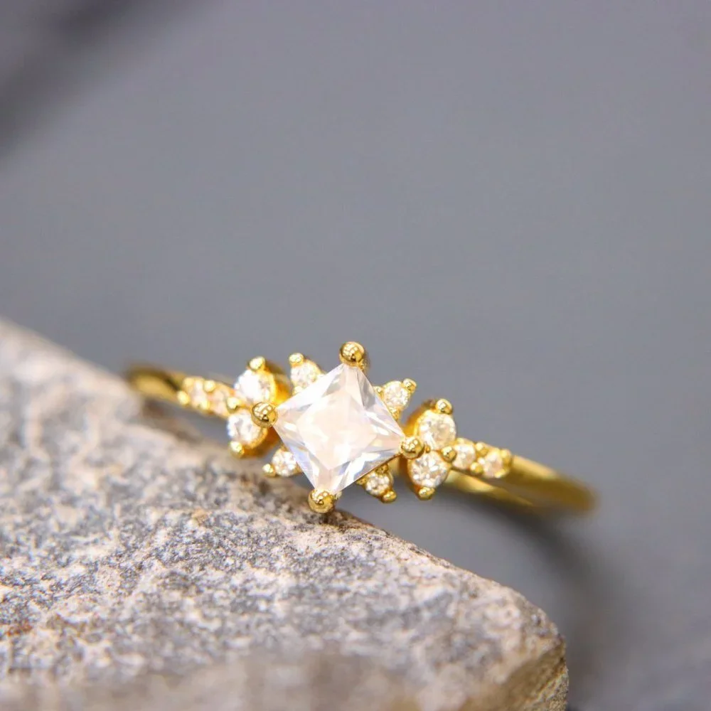 😍Noble Square Flower Gold Plated Princess Ring for Women, LDMCM074-6